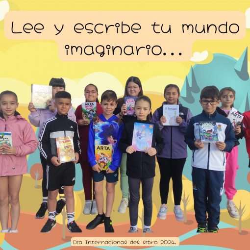 Imagen del alumnado de 3º y 4º de El Torviscal con su libro favorito.